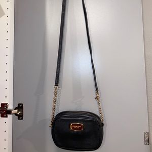 Micheal Kors Shoulder Strap Wallet Purse in Black